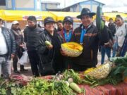 EL ZAPALLO JULEÑO MAS GRANDE DE XI FERIA ISPALLA 2023, FELICITACIONES Dra. Ruth Condorena por el esfuerzo!