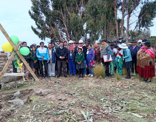 MÁS OBRAS PARA EL PUEBLO! COLOCAN PRIMERA PIEDRA DE OBRA EN MOLINO